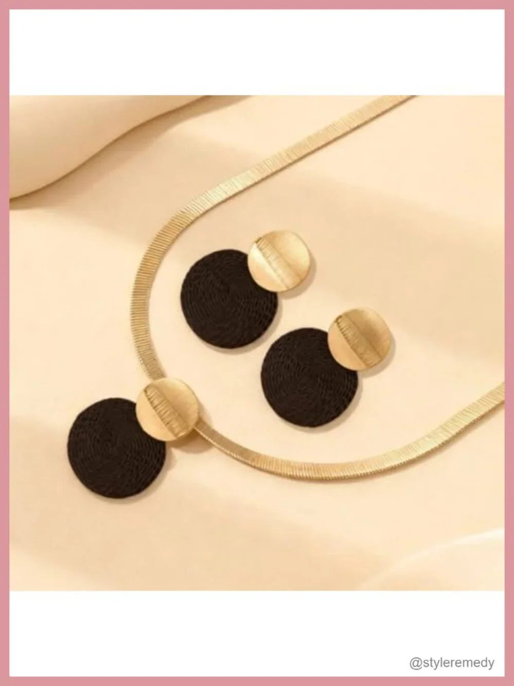 Chunky Disc Pendant Necklace and Drop Earrings Set Herringbone Choker